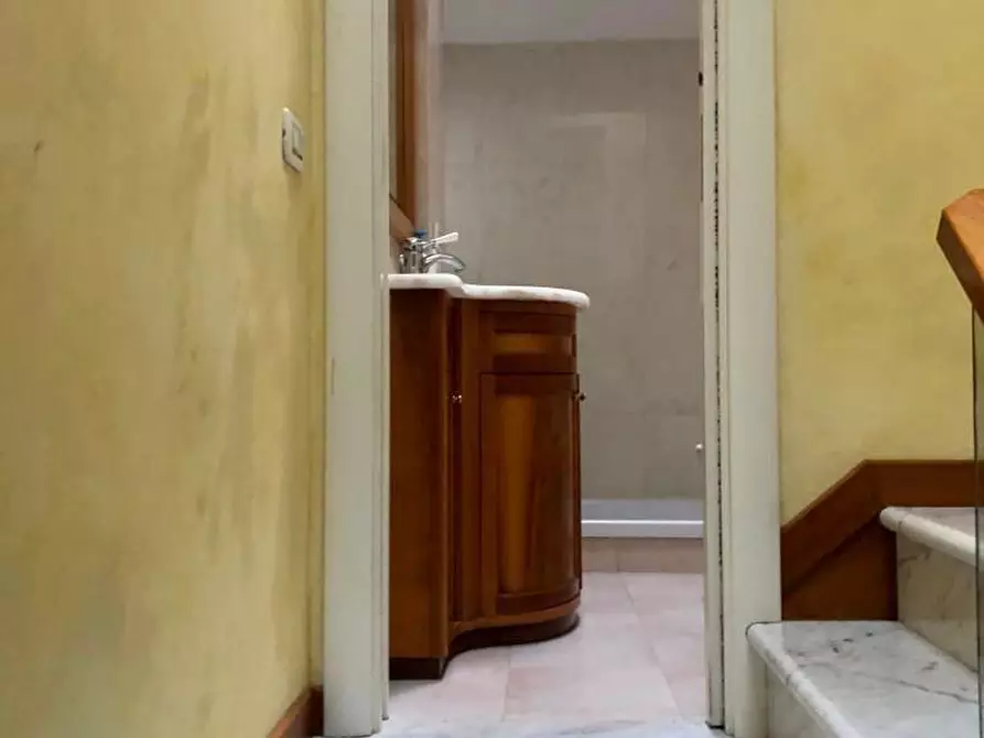 Immagine 4 di Villetta a schiera in vendita  a Viareggio