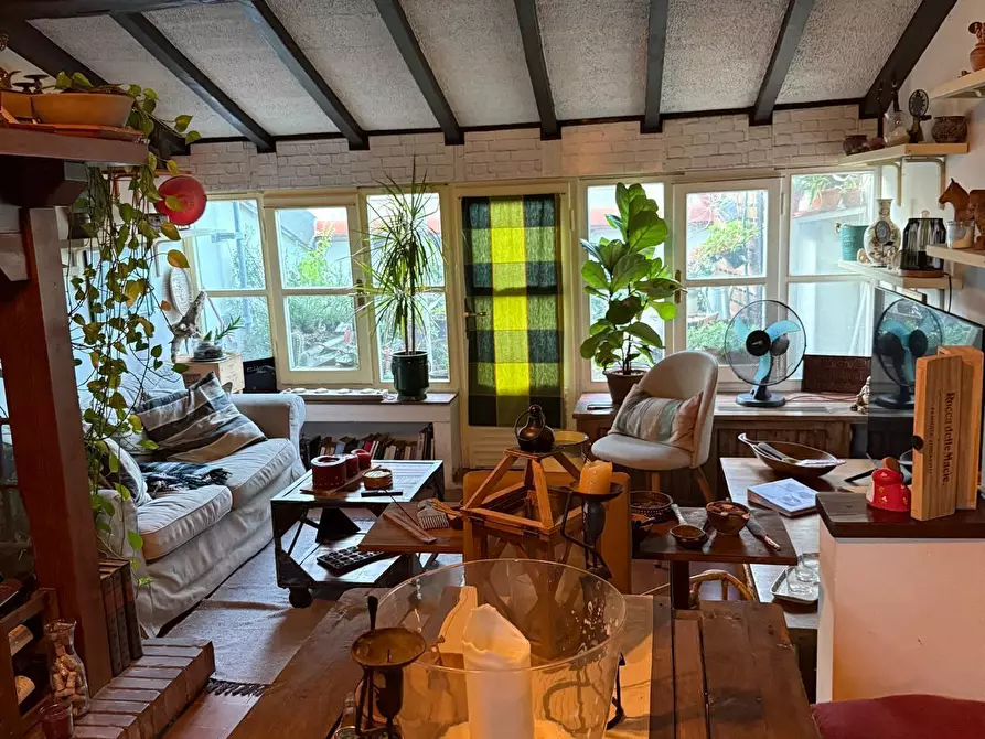 Immagine 1 di Mansarda in vendita  a Viareggio