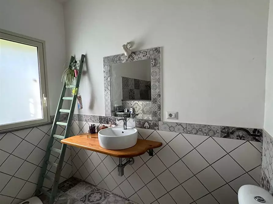 Immagine 15 di Villa in vendita  in CONTRADA SAN LEONARDO SNC a Carlentini