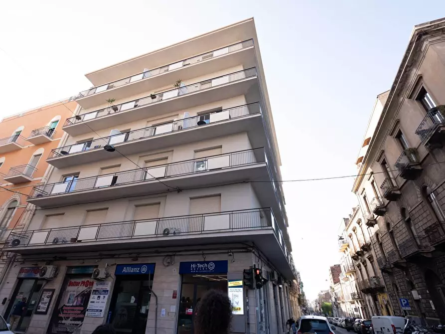 Immagine 45 di Quadrilocale in vendita  in Via Caronda 178 a Catania