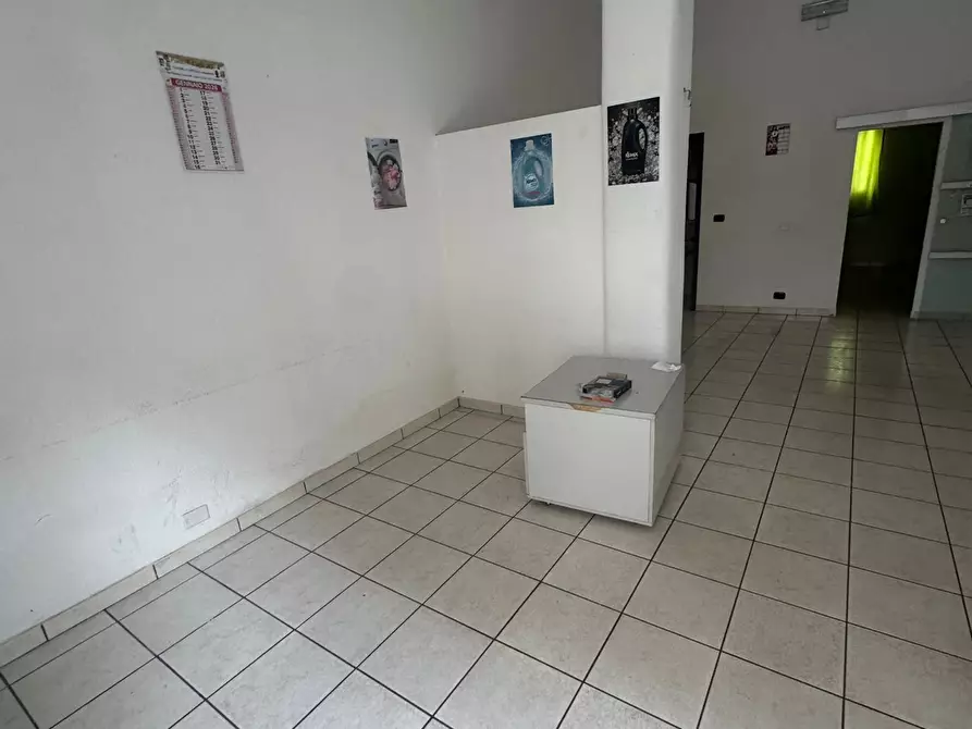 Immagine 1 di Locale commerciale in affitto  in Via Lenin 82 a Misterbianco