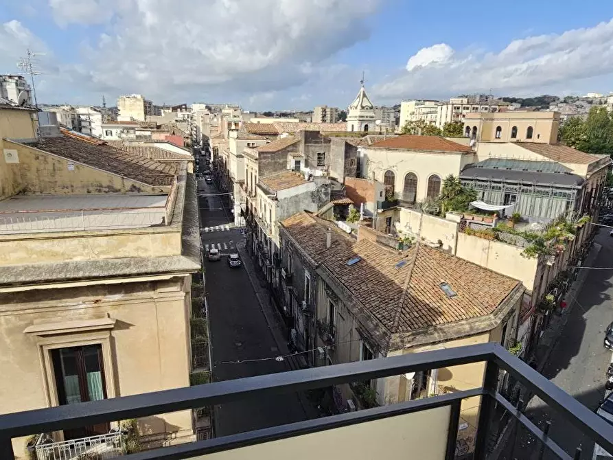 Immagine 40 di Appartamento in vendita  a Catania