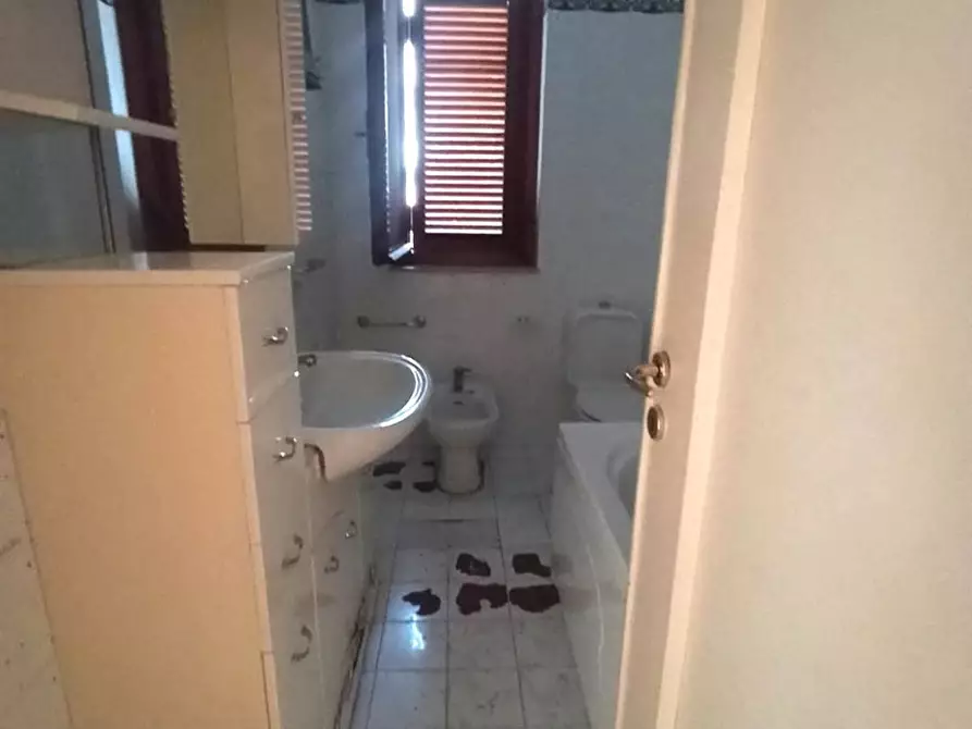 Immagine 23 di Trilocale in vendita  a Aci Castello