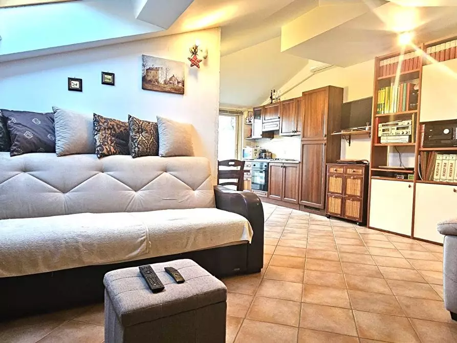 Immagine 6 di Mansarda in vendita  a Fiumefreddo Di Sicilia