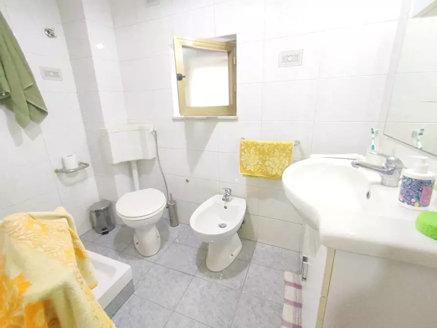 Immagine 11 di Bilocale in vendita  a Catania