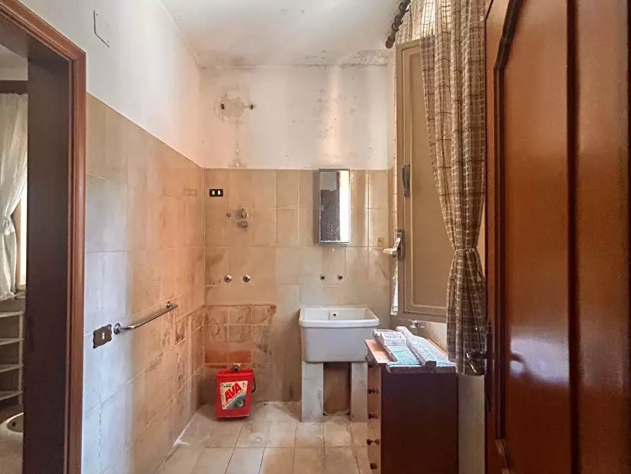 Immagine 10 di Appartamento in vendita  in Via Martiri di Via Fani 46 a Misterbianco