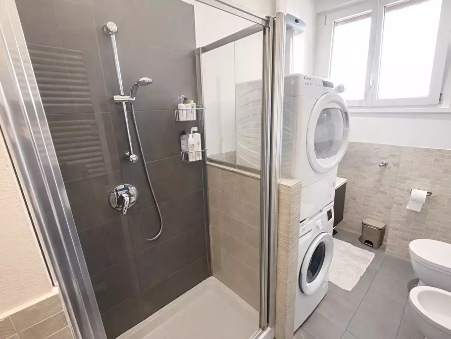 Immagine 12 di Quadrilocale in vendita  a Modena