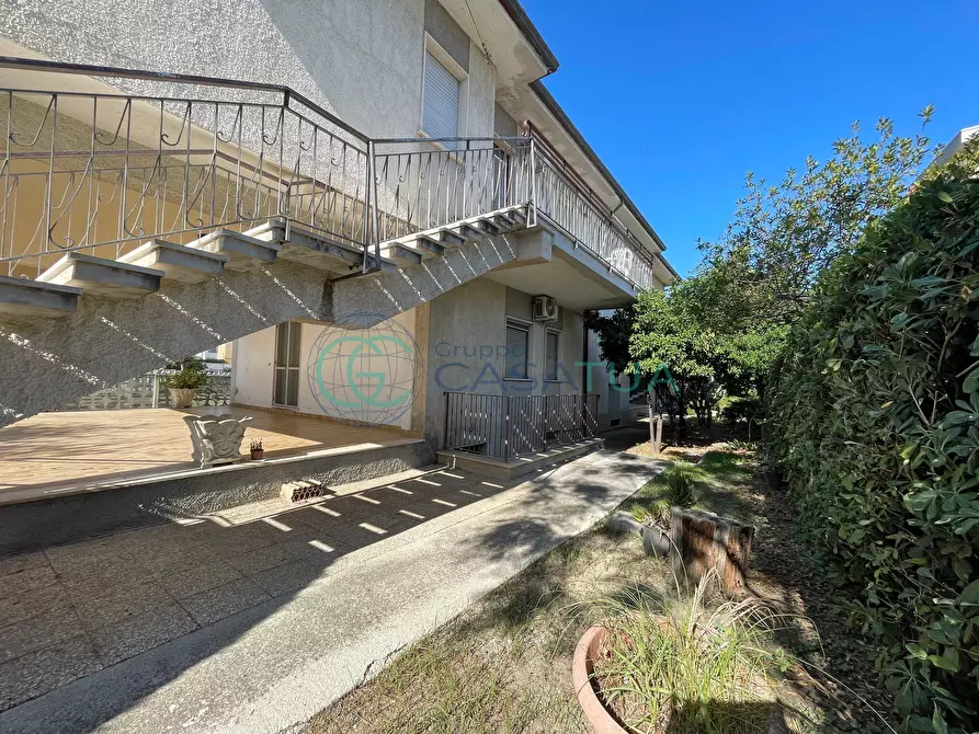 Immagine 28 di Casa trifamiliare in vendita  in Via Messina 7 a Tortoreto