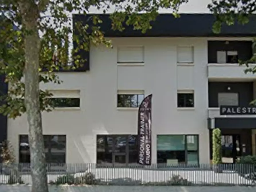 Immagine 1 di Locale commerciale in affitto  in Via Ugo da Carpi 34 a Carpi