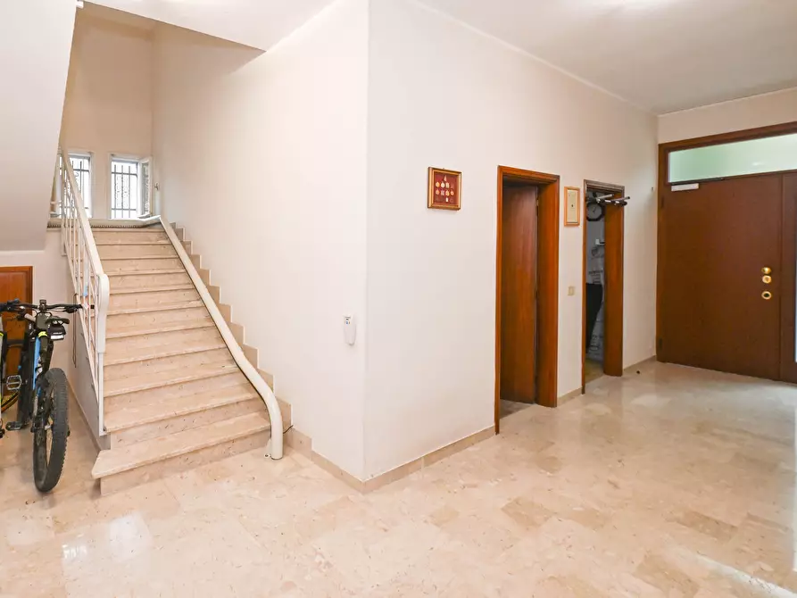 Immagine 10 di Casa trifamiliare in vendita  a Campogalliano