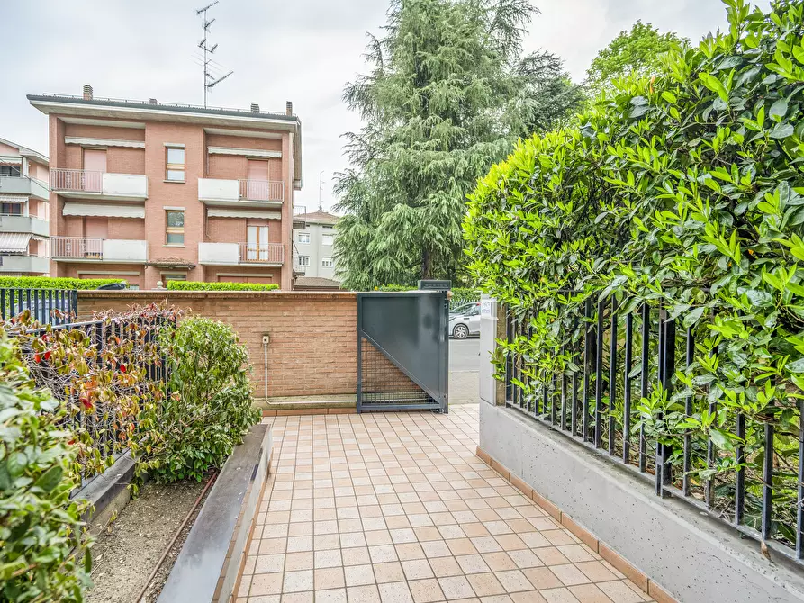 Immagine 1 di Quadrilocale in vendita  in Via Alberto Lisoni 5 a Parma