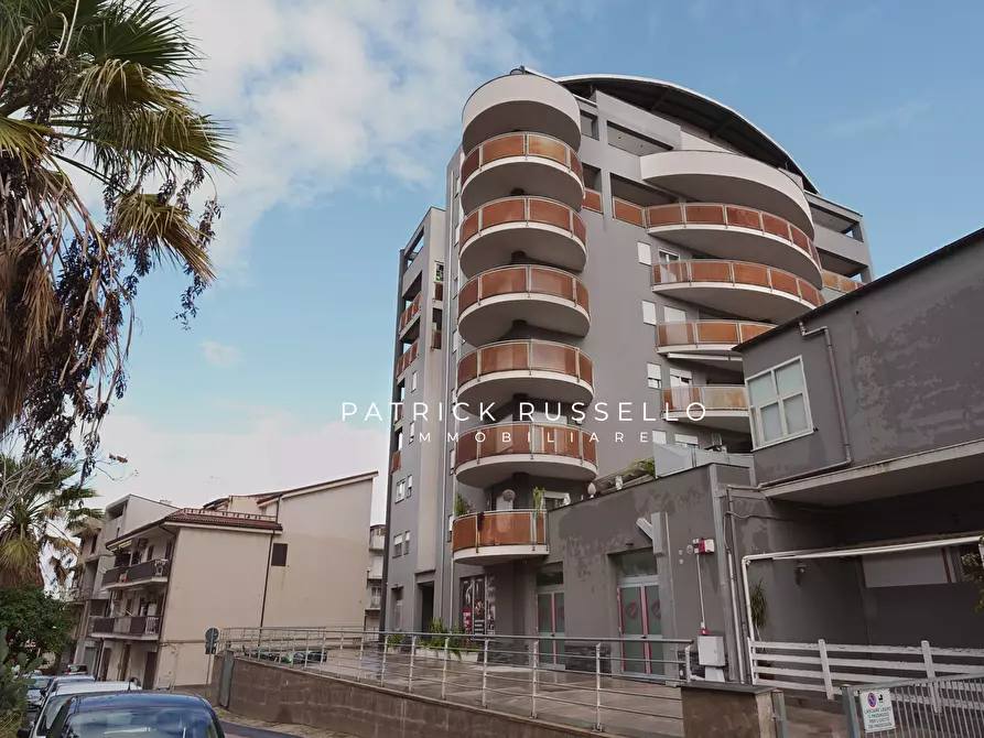 Immagine 31 di Quadrilocale in vendita  in Via Bonfiglio Fiorentino 4 a Gela