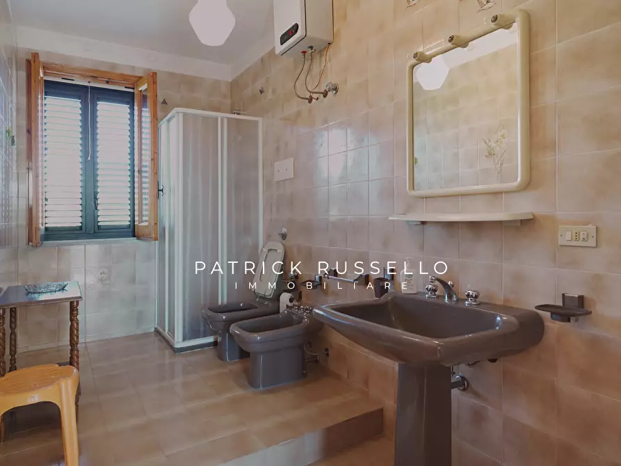 Immagine 20 di Villa in vendita  in Via dei Rovi snc a Gela