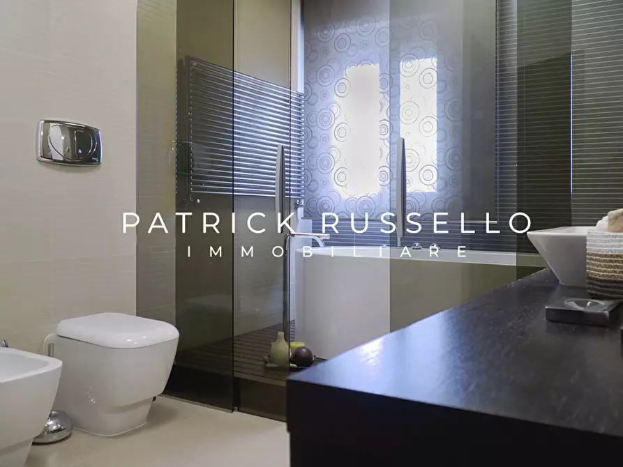 Immagine 16 di Trilocale in vendita  in Via Lupi, 37 a Gela