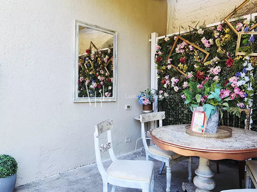 Immagine 16 di Residence in vendita  in Via Appia Antica a Roma
