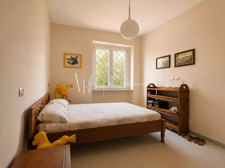 Immagine 23 di Villa in vendita  a Roma