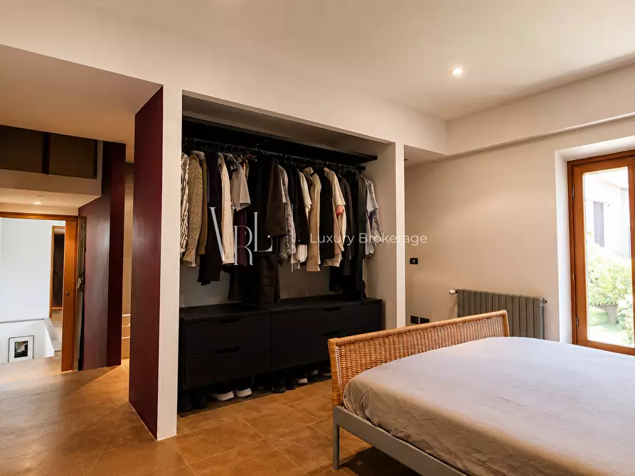 Immagine 15 di Villa in vendita  a Roma