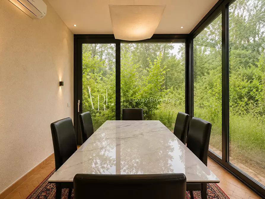 Immagine 7 di Villa in vendita  a Roma