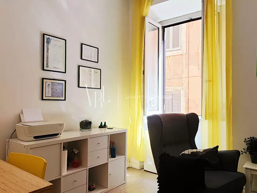 Immagine 18 di Pentalocale in vendita  a Roma