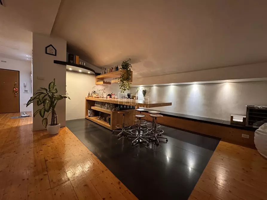Immagine 5 di Loft/Open space in vendita  a Rovigo