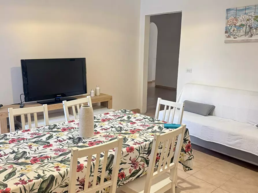 Immagine 1 di Appartamento in affitto  a Viareggio