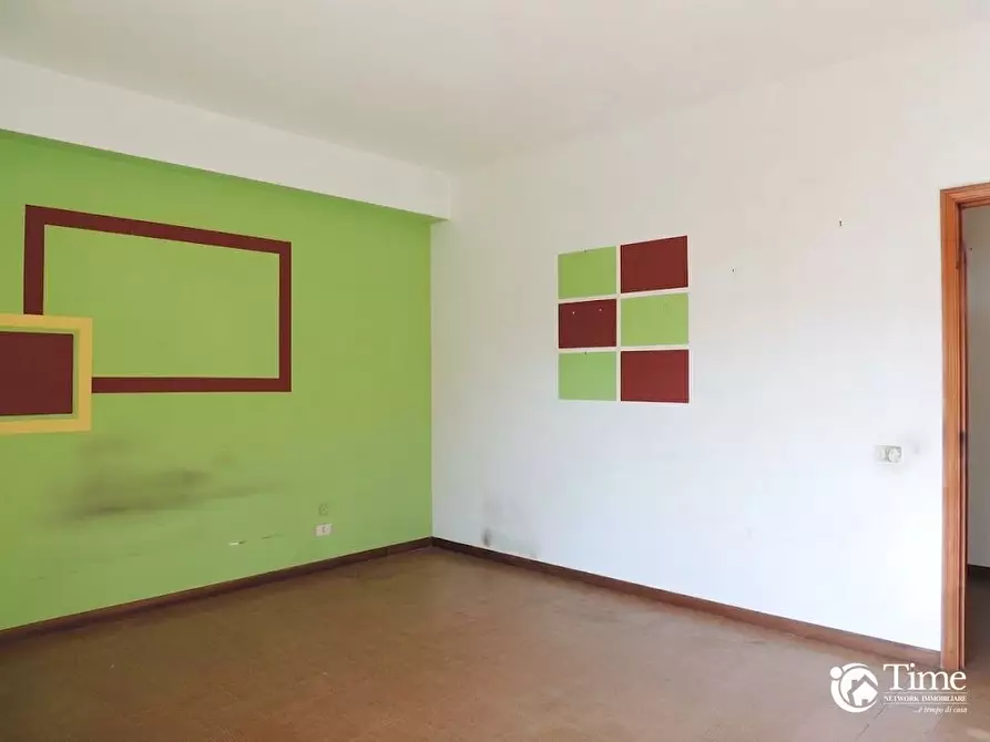 Immagine 33 di Pentalocale in vendita  in Via delle Azalee 13 a Misterbianco