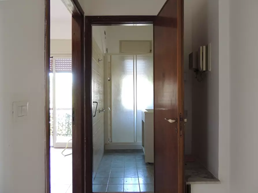 Immagine 26 di Quadrilocale in vendita  in Via Antonio Gramsci 55 a Gravina Di Catania