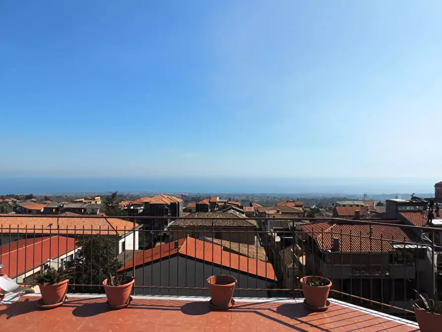 Immagine 11 di Attico in vendita  a Zafferana Etnea