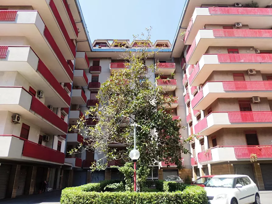 Immagine 48 di Quadrilocale in vendita  in Via Monti Iblei 11 a Tremestieri Etneo
