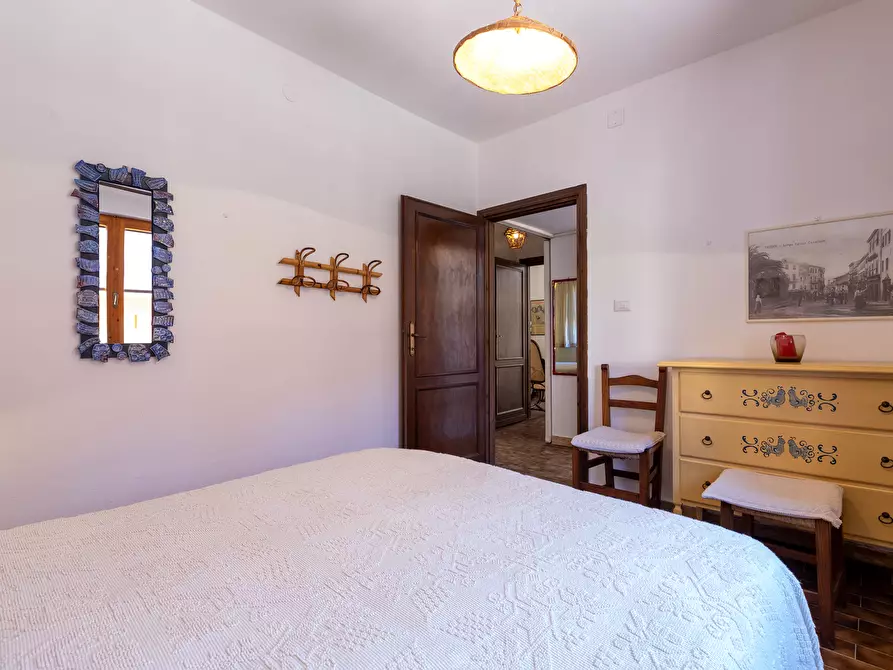 Immagine 9 di Trilocale in vendita  in via rinaggiu a Trinità D'agultu E Vignola