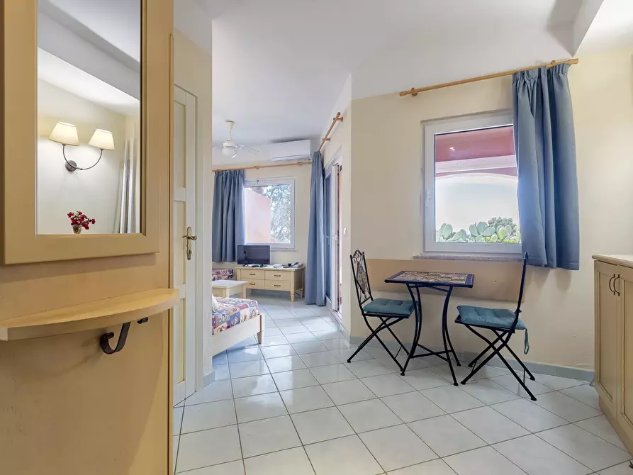 Immagine 12 di Bilocale in vendita  a Trinità D'agultu E Vignola