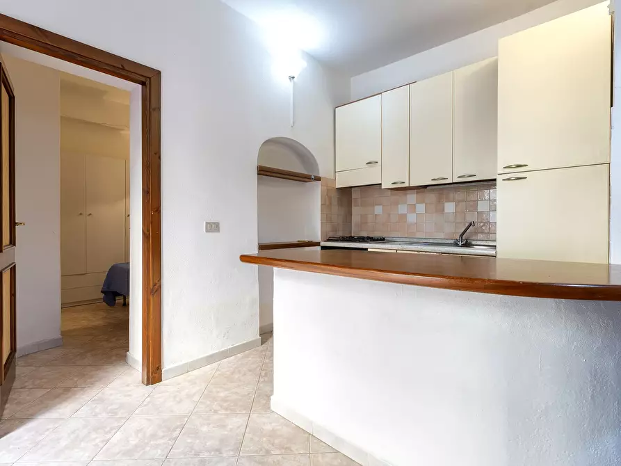 Immagine 3 di Bilocale in vendita  in Via Al Belvedere 6 a Trinità D'agultu E Vignola