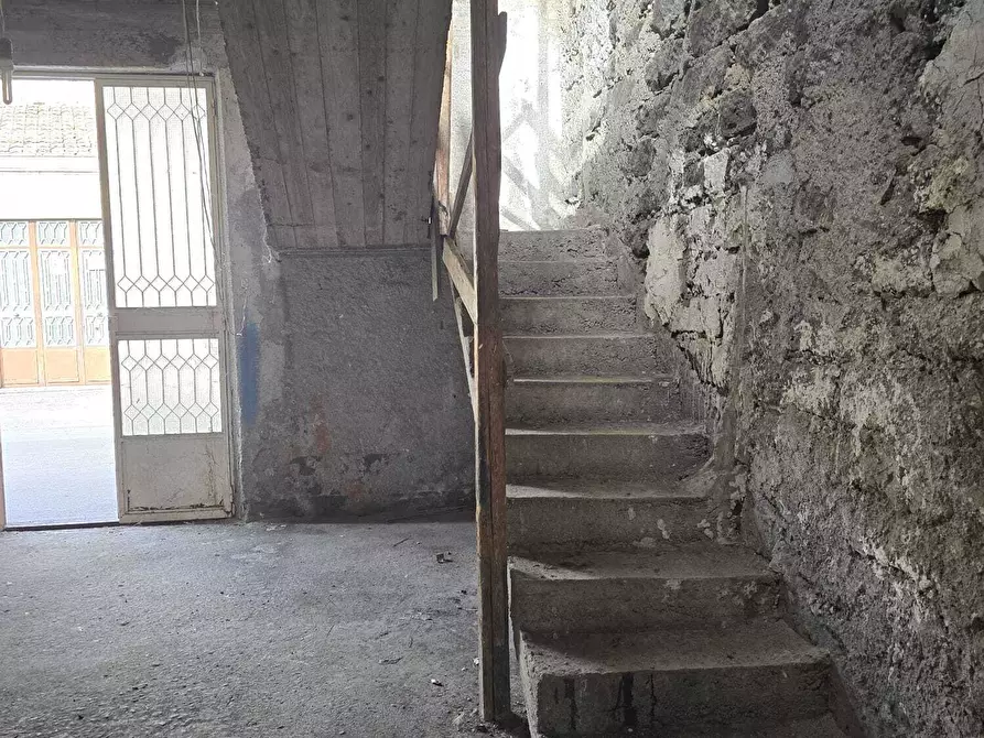 Immagine 3 di Casa indipendente in vendita  in Via Salvatore Quasimodo 2 a Belpasso