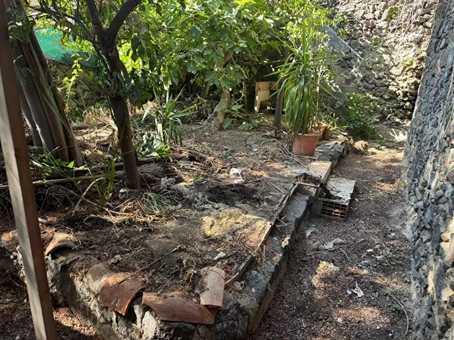 Immagine 38 di Terratetto in vendita  in Via Castromarino 66 a Catania