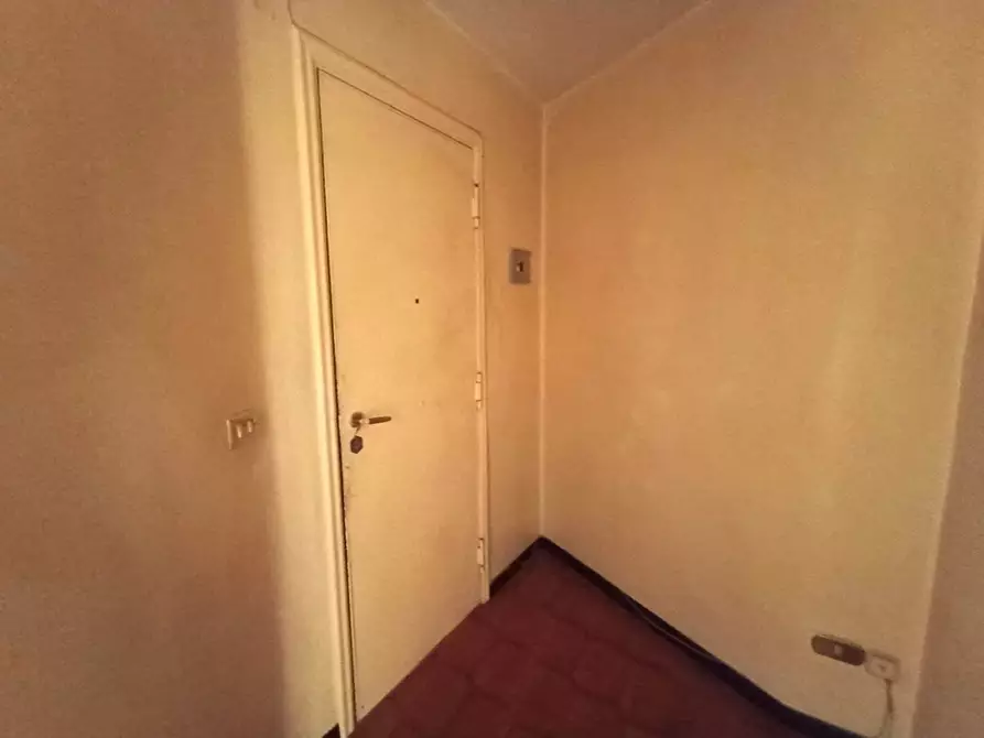 Immagine 27 di Trilocale in vendita  a Aci Castello