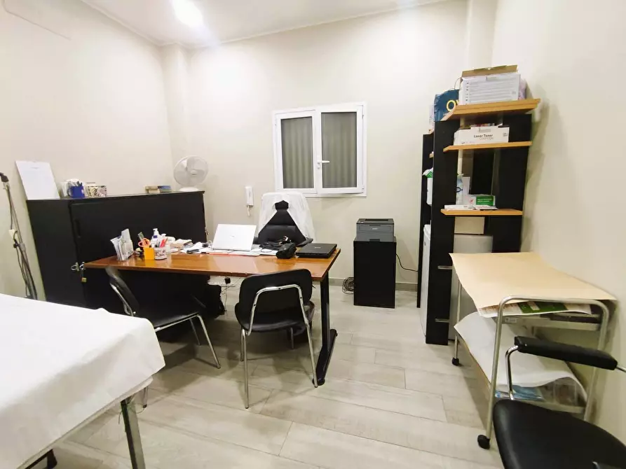 Immagine 8 di Ufficio in affitto  a Misterbianco