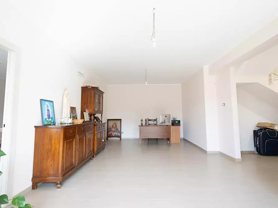 Immagine 47 di Casa bifamiliare in vendita  in Via Catanzaro 11 a San Giovanni La Punta