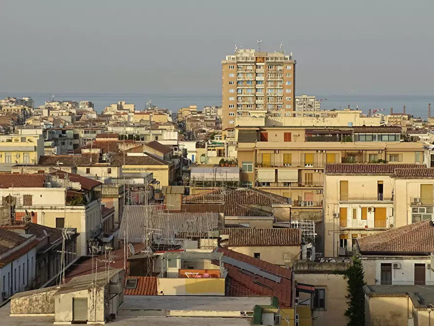 Immagine 26 di Pentalocale in vendita  in Via Salvatore Citelli 4 a Catania