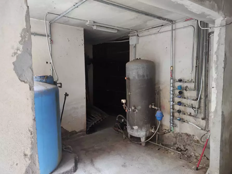 Immagine 10 di Garage in vendita  in Via Ficarazzi 15 a Catania