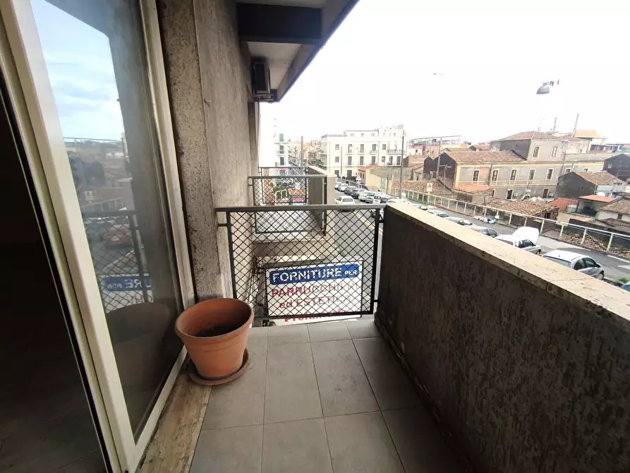Immagine 15 di Appartamento in vendita  in Via Vittorio Emanuele II 558 a Catania