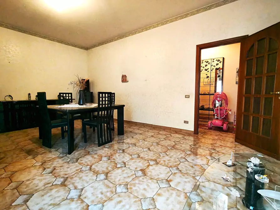 Immagine 9 di Pentalocale in vendita  in Via Bachelet 1 a Misterbianco