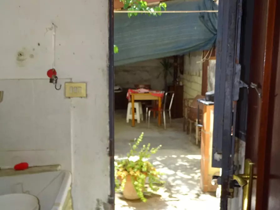 Immagine 14 di Casa indipendente in vendita  in Via delle Albicocche 17 a Catania