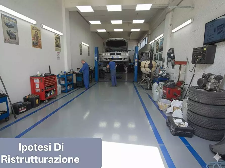 Immagine 1 di Magazzino in vendita  a Belpasso