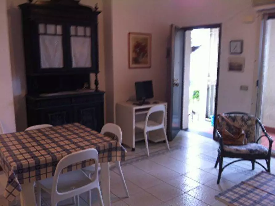 Immagine 14 di Quadrilocale in affitto  in Lungomare Argentina 10 a Bordighera