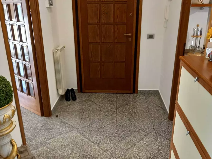 Immagine 15 di Quadrilocale in vendita  in Piazza Due Strade 2 a Bordighera