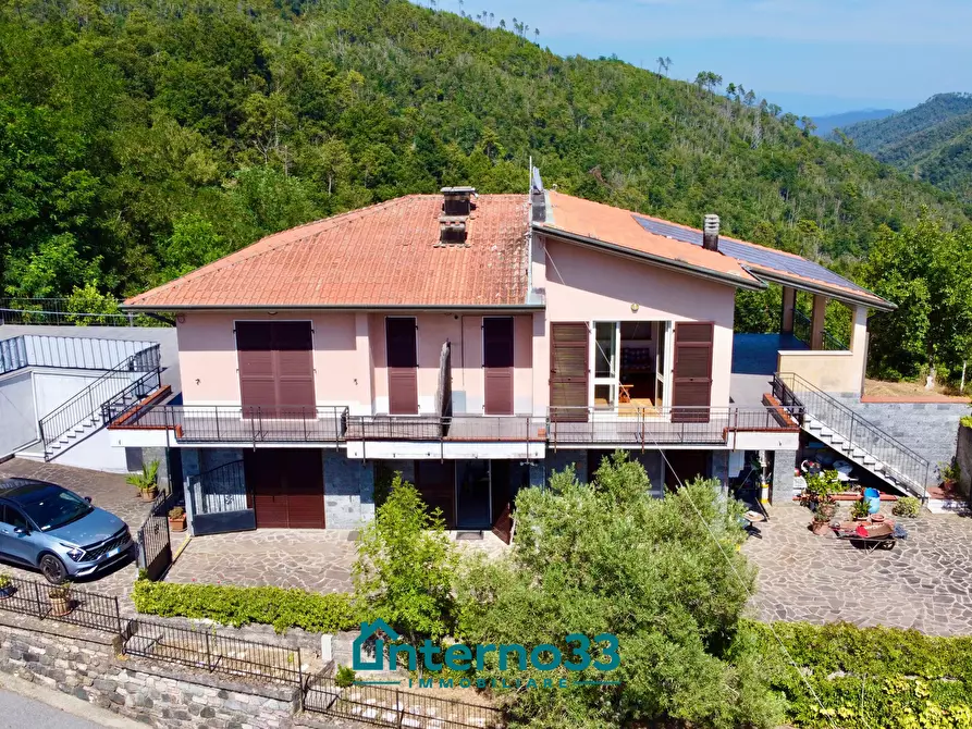 Immagine 1 di Quadrilocale in vendita  in Loc. Patellano a Monterosso Al Mare