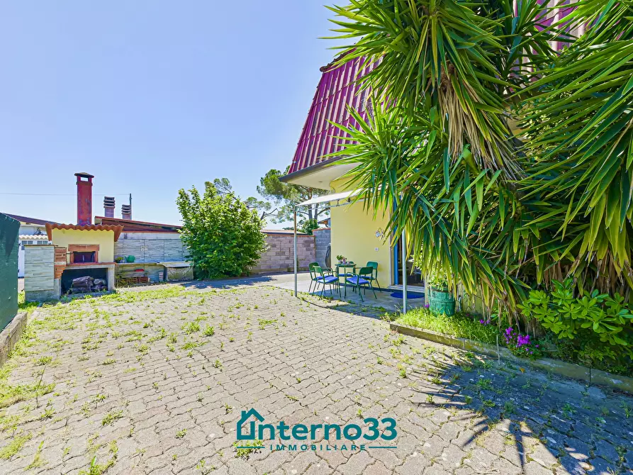 Immagine 24 di Casa semindipendente in vendita  in Via Forano 17 a Ameglia