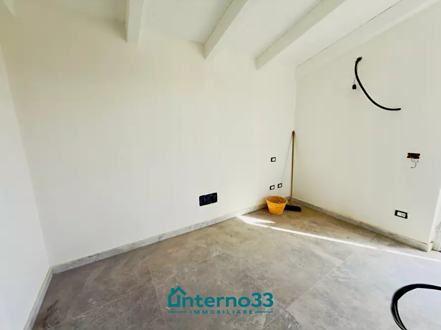 Immagine 10 di Casa semindipendente in vendita  a Sarzana