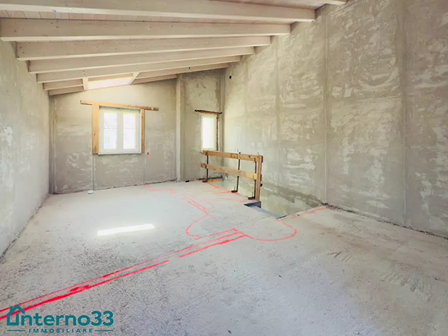 Immagine 9 di Villetta a schiera in vendita  in Via Dogana 30 a Ortonovo