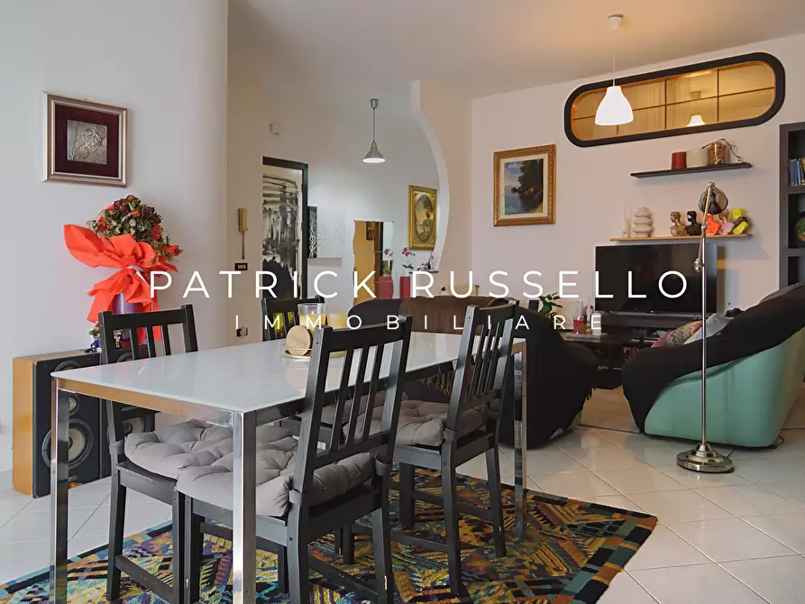 Immagine 6 di Quadrilocale in vendita  in Via Giacomo Amato 15 a Gela